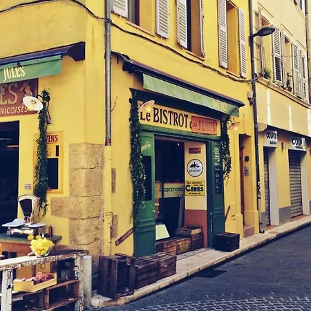 Azur Et Vieil Apartamento *